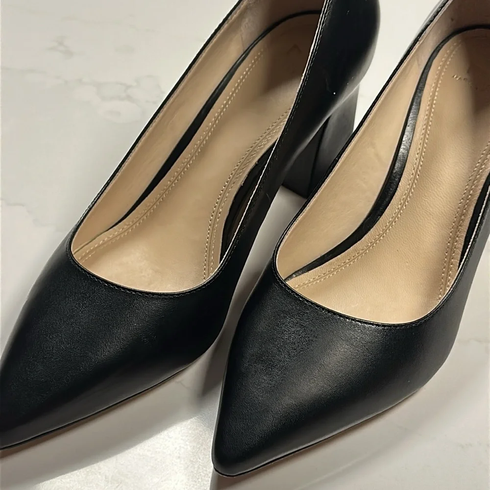 NWOT-Mark Fisher LTD 3” Heel Pointed Toe Leather Pump Shoes. Size 8M